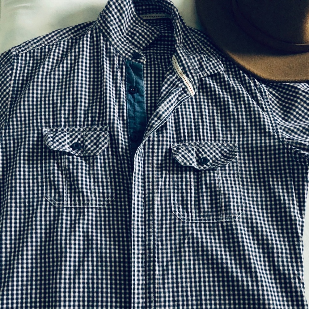 ZARA Men: Slim-fit short sleeve plaid button-up.